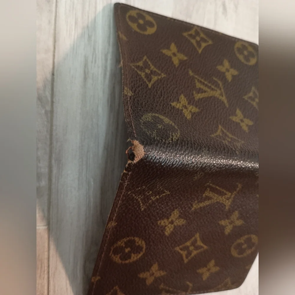 Louis Vuitton Monogram Bi Fold Wallet  Authentic Unisex - Picture 4 of 8